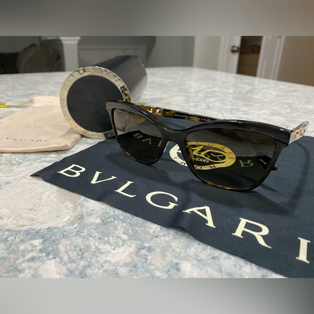 Bulgari Woman’s Sunglasses: Polarized